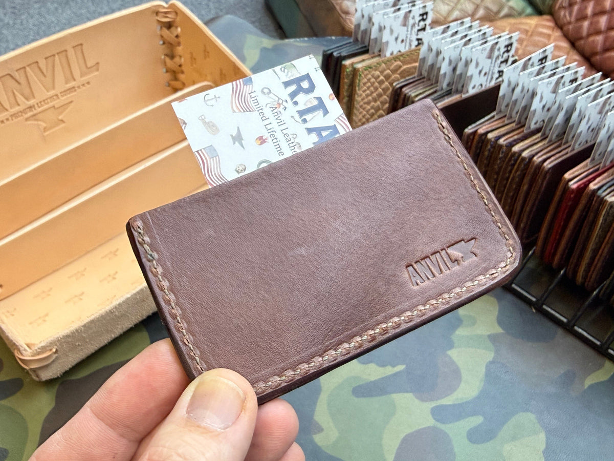 Single Pocket Card Wallet - Antique Vanilla Alligator