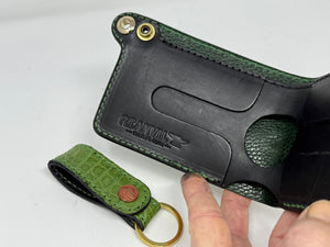 Standard Bifold Chain Wallet - Green Hornback