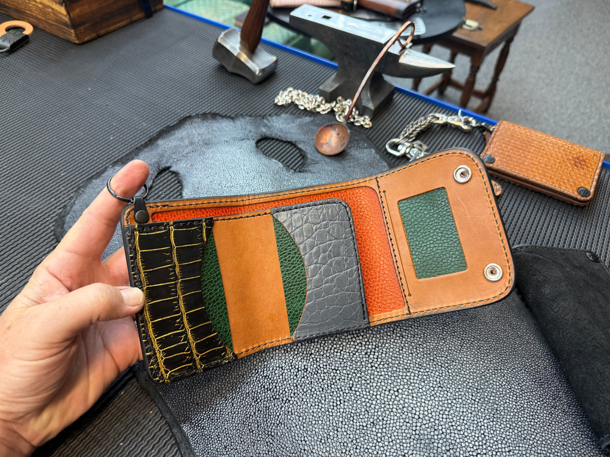 Trifold Leather Chain Wallet - Elephant