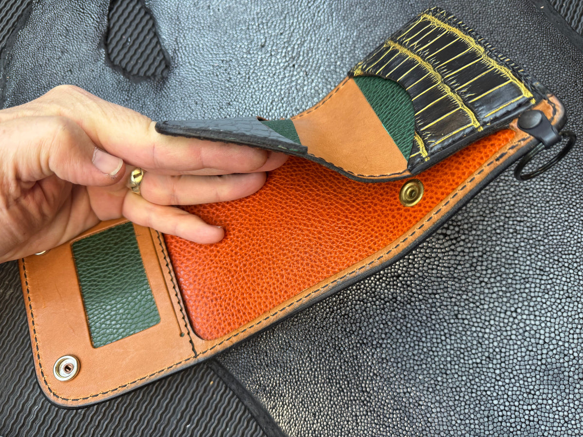 Trifold Leather Chain Wallet - Elephant