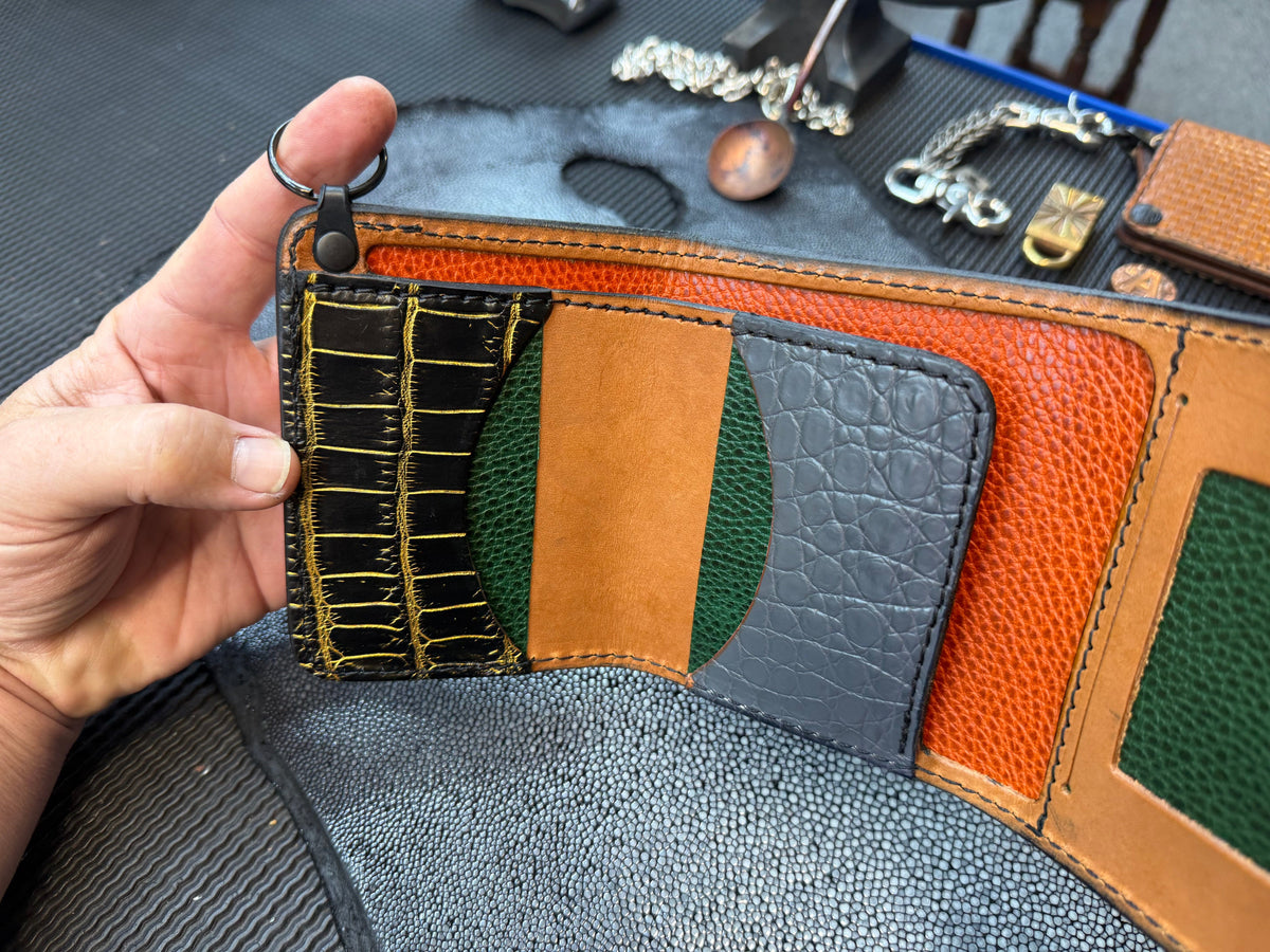 Trifold Leather Chain Wallet - Elephant