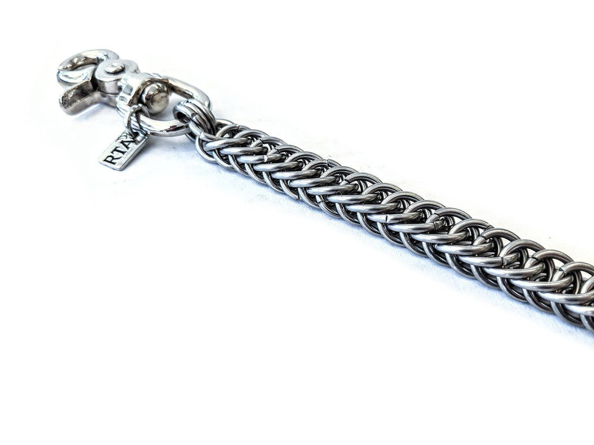 Classic wallet chain in Titanium and stainless steel/ Petrol Texture 25V